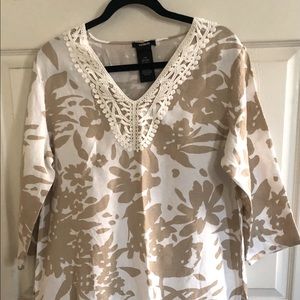 NWT White and tan print tunic